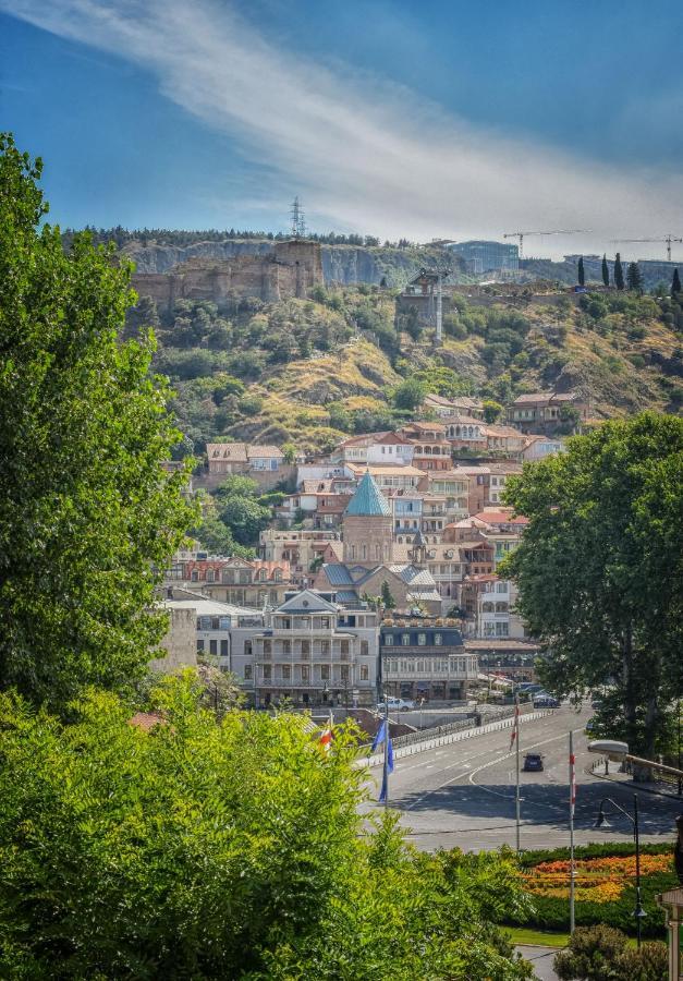 Hotel Elesa Tbilisi Exterior foto