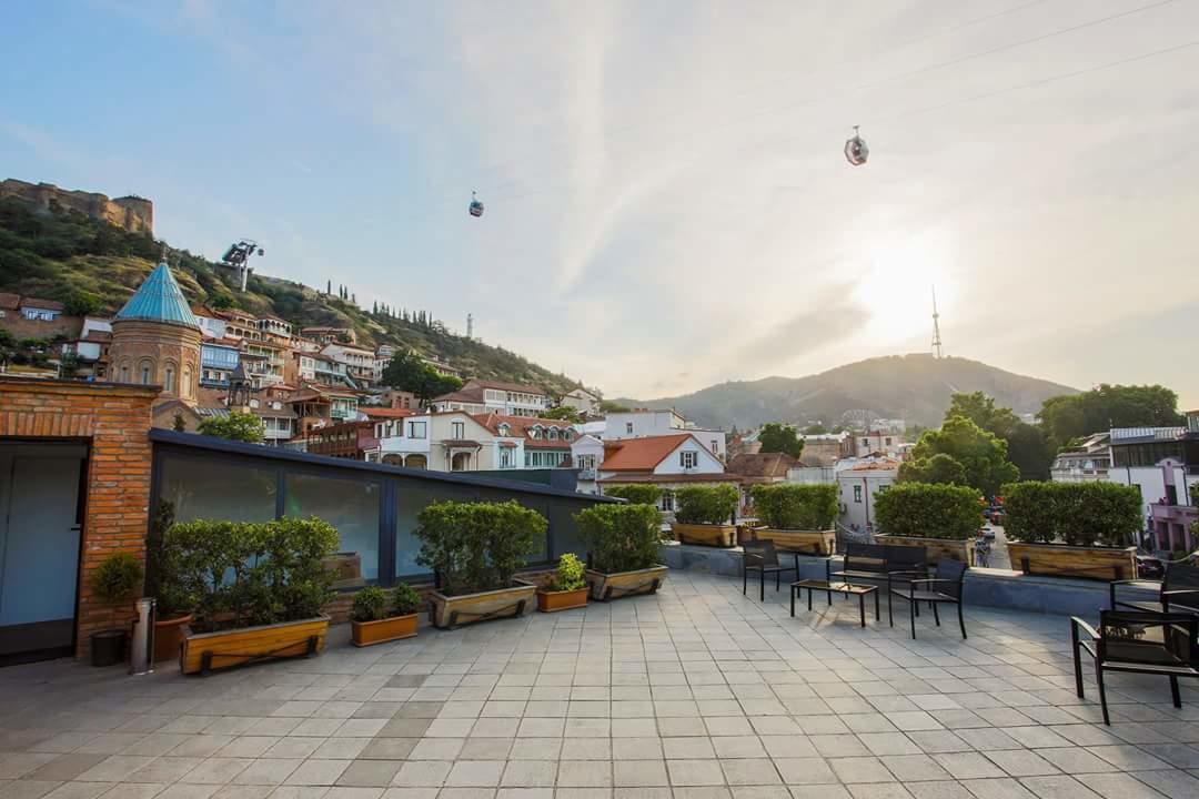 Hotel Elesa Tbilisi Exterior foto