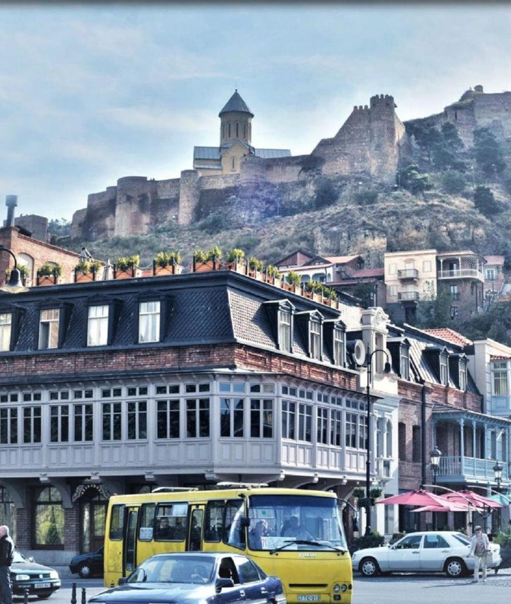 Hotel Elesa Tbilisi Exterior foto