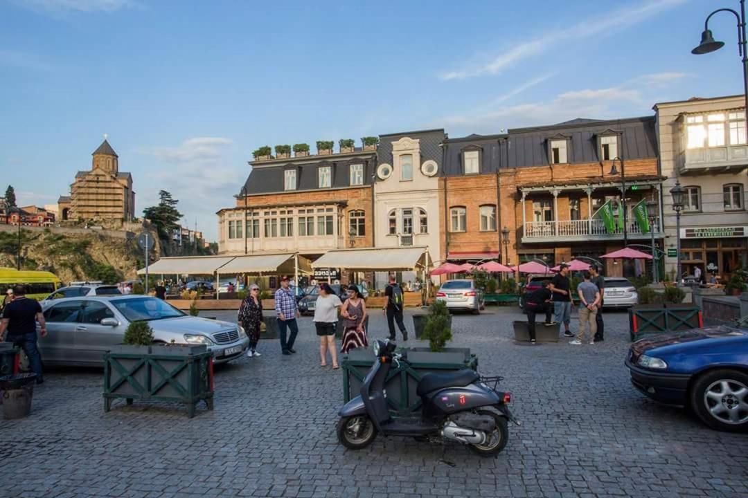 Hotel Elesa Tbilisi Exterior foto